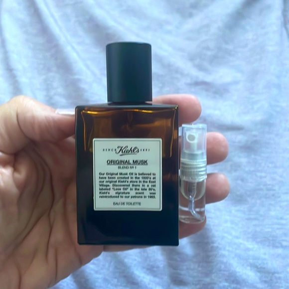Kiehls Musk 2 mL Sample Atomizer- NEW! - Picture 2 of 2